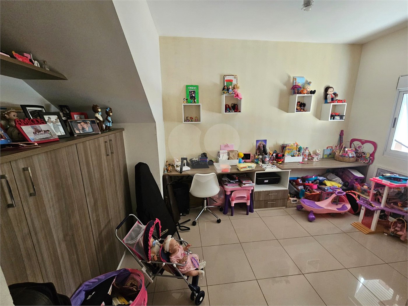 Casa à venda com 4 quartos, sendo 2 suítes,  no condomínio Jd Portugal, Sorocaba - SP