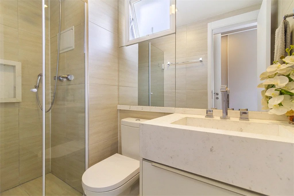 Apartamento à venda com 3 quartos, sendo 1 suíte, em Jardim Vazani, São Paulo, SP