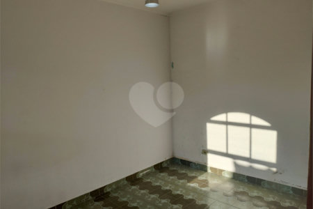 Casa à venda com 5 quartos, sendo 1 suíte, em Jaguaré, São Paulo, SP