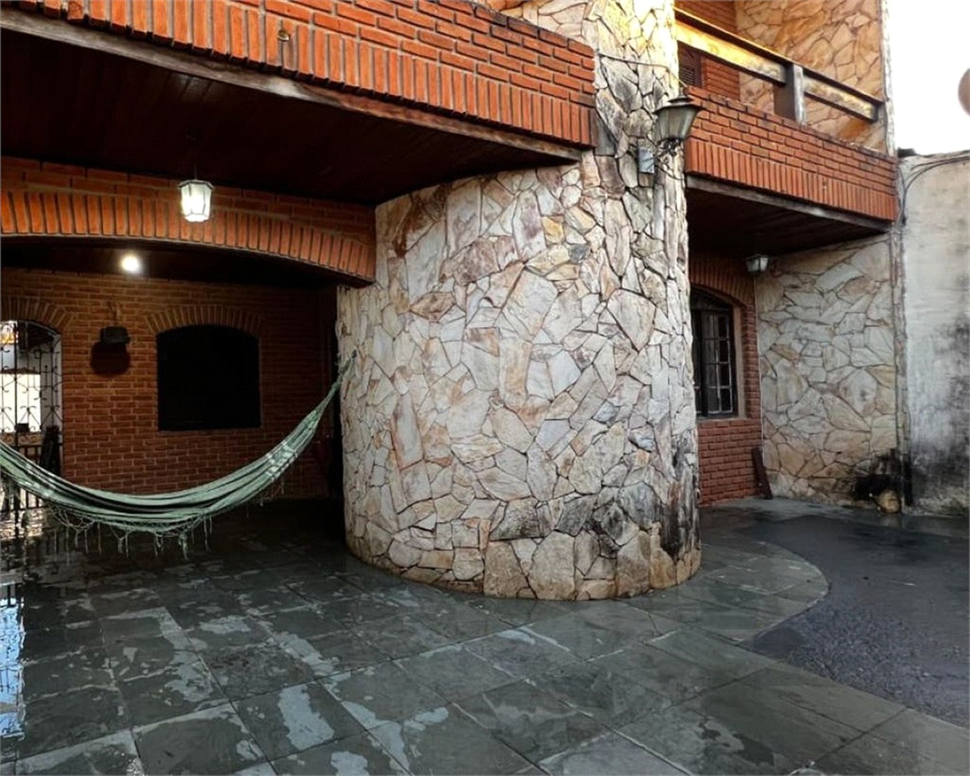 Sobrado à venda com 3 quartos em Conjunto Habitacional Júlio de Mesquita Filho, Sorocaba, SP