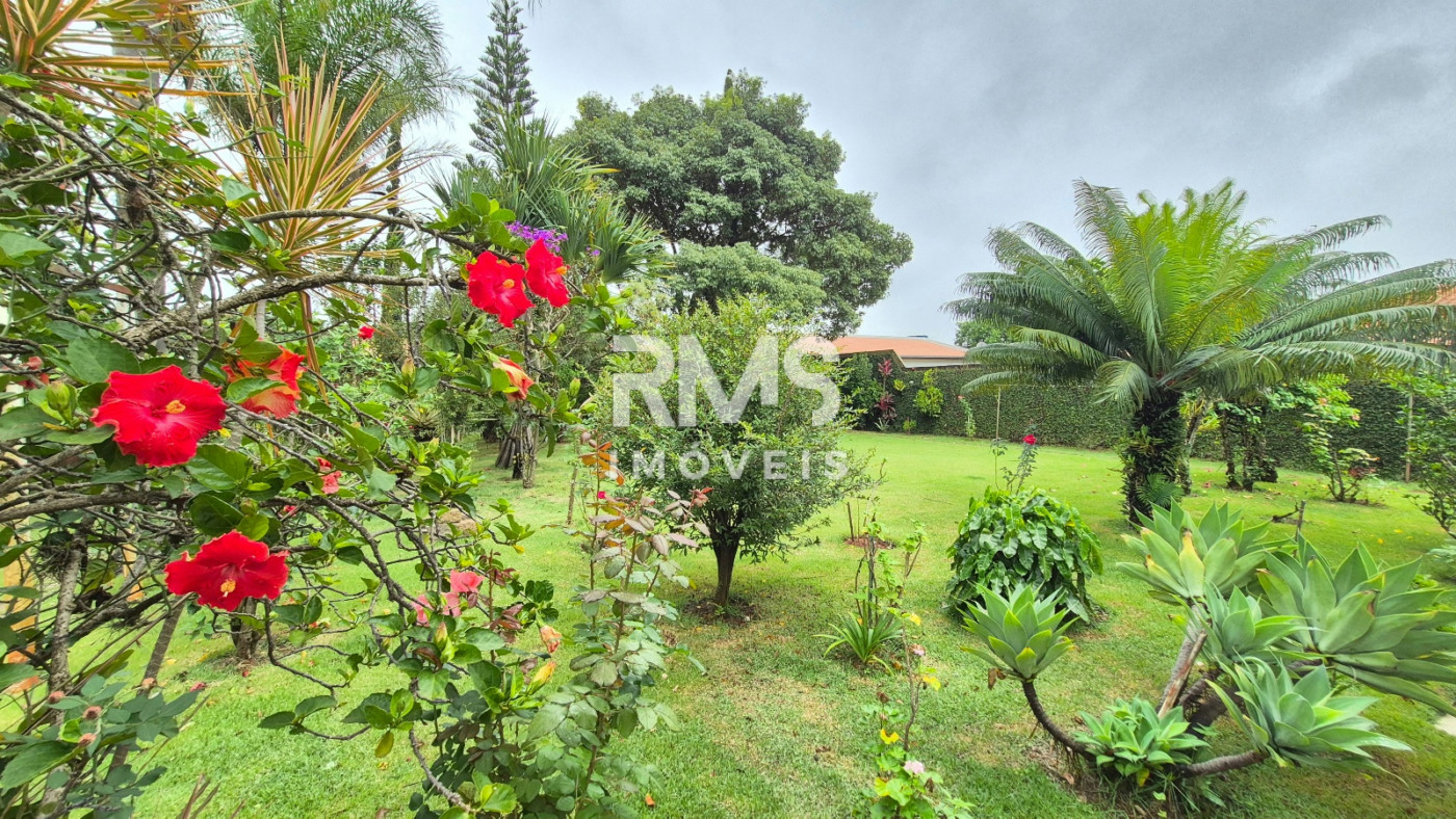 Casa à venda com 4 quartos, sendo 1 suíte,  em Villarejo Sopé da Serra (Vilarejo), Cabreúva, SP