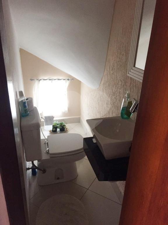 Sobrado à venda com 3 quartos, sendo 1 suíte,  em Tremembé, São Paulo, SP