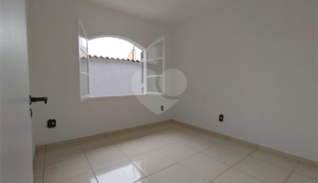 Casa à venda com 3 quartos, sendo 1 suíte,  em Mogi Moderno, Mogi das Cruzes, SP