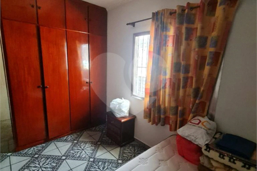Casa à venda com 5 quartos, sendo 2 suítes, em Parque Novo Mundo, São Paulo, SP