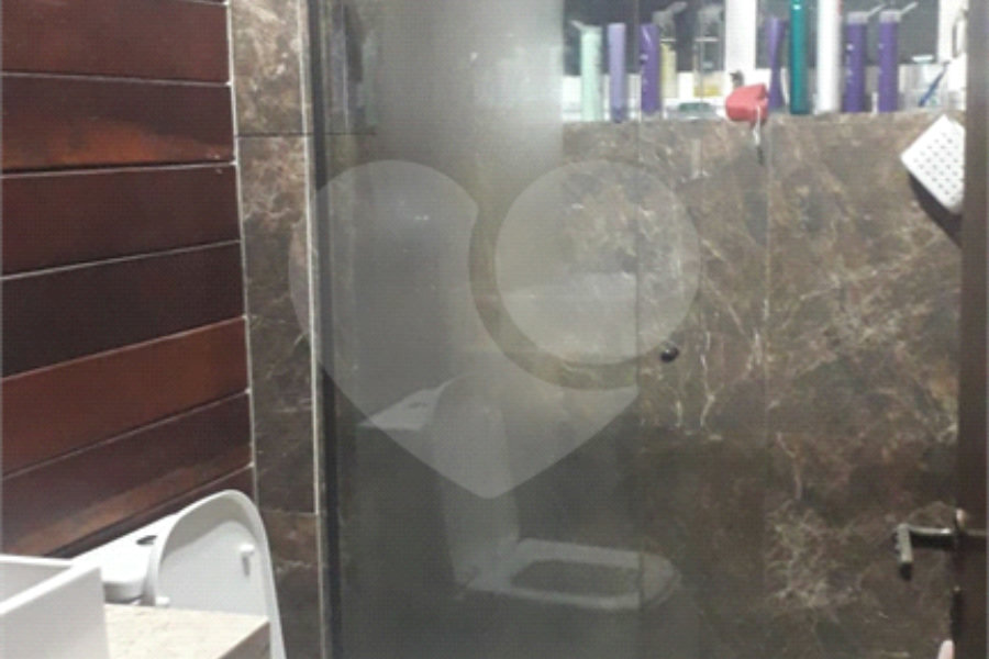 Casa à venda com 3 quartos, sendo 1 suíte, no condomínio Gleba II, Mairiporã - SP