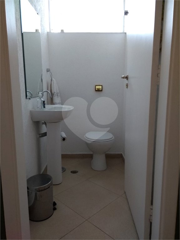 Sobrado à venda com 4 quartos, sendo 1 suíte, em Indianópolis, São Paulo, SP