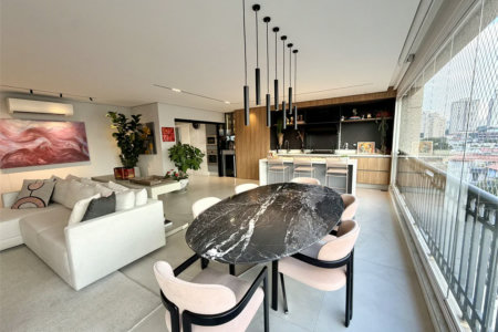 Apartamento à venda com 3 suítes em Vila Romana, São Paulo, SP