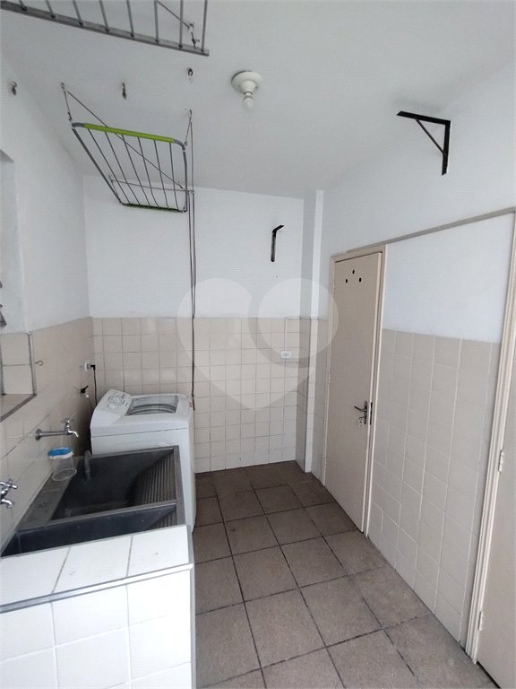 Casa à venda com 4 quartos, sendo 1 suíte, em Vila Mariana, São Paulo, SP