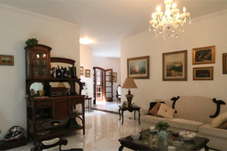 Sobrado à venda com 4 suítes em Vila Cordeiro, São Paulo, SP
