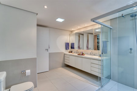 Apartamento à venda com 4 suítes em Alto da Boa Vista, São Paulo, SP