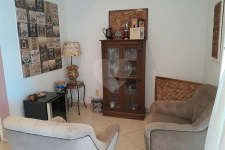 Casa à venda com 4 quartos, sendo 3 suítes, em Boa Esperança, Cuiabá, MT