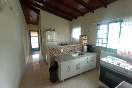 Chácara à venda com 6 quartos, sendo 1 suíte,  em Cercadinho, Alambari, SP