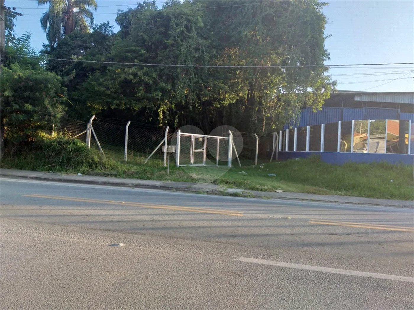 Área de terra de 156 mil m2 à venda em São Roque, zona mista (residencial/industrial)