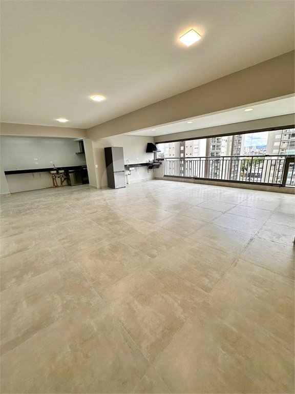 Apartamento à venda com 4 quartos, sendo 3 suítes,  em Parque São Jorge, São Paulo, SP