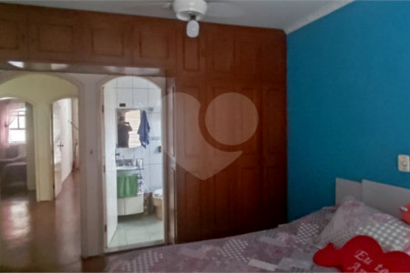 Sobrado à venda com 4 quartos em Vila Medeiros, São Paulo, SP