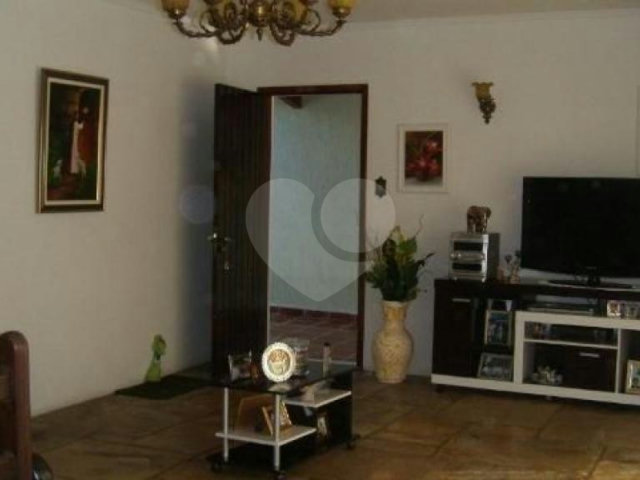 Casa Térrea à venda com 3 quartos, sendo 1 suíte,  em Vila Albertina, São Paulo, SP