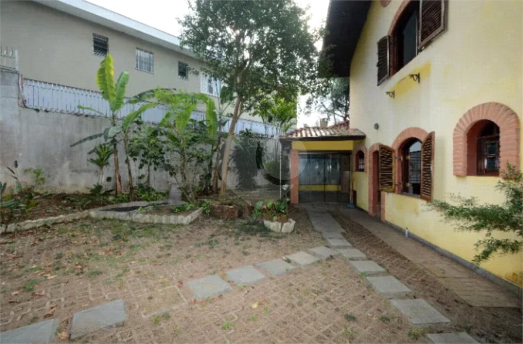 Casa à venda com 5 suítes em Capela do Socorro, São Paulo, SP
