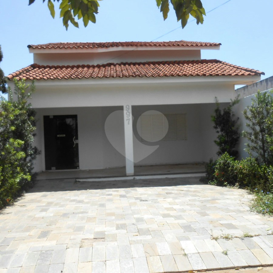 Casa à venda com 3 quartos, sendo 1 suíte, no Centro, Três Lagoas, MS