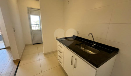 Apartamento à venda com 2 quartos, sendo 1 suíte,  em Vila Aparecida, Itapetininga, SP