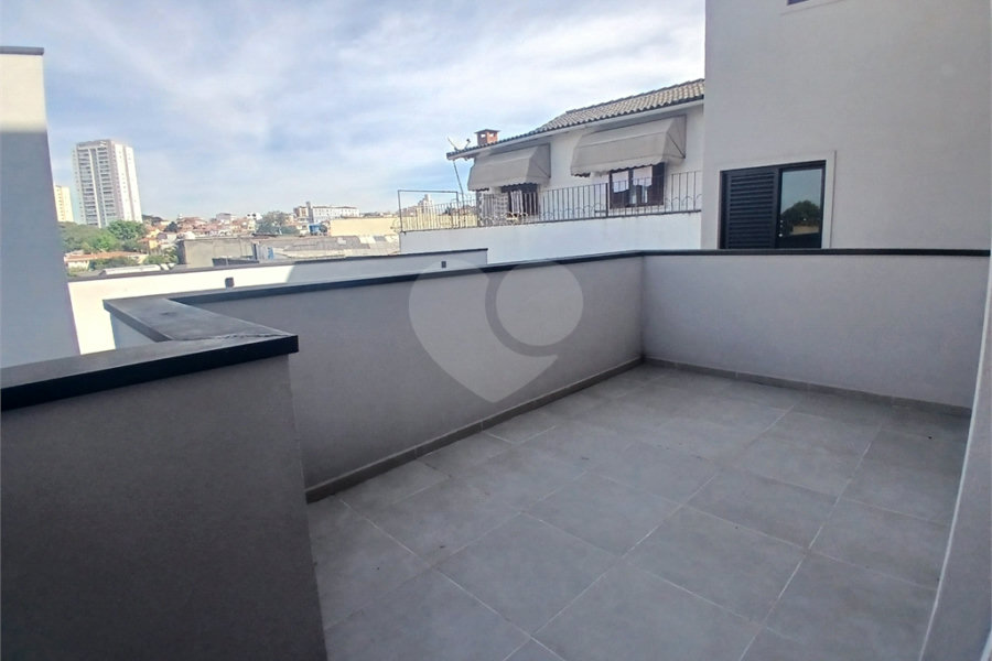 Casa à venda com 2 quartos, sendo 1 suíte, no condomínio Sintra, São Paulo - SP