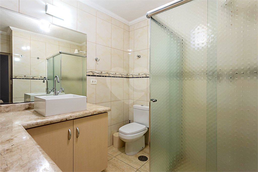 Casa à venda com 3 quartos, sendo 1 suíte, em Chácara Santo Antônio, São Paulo, SP