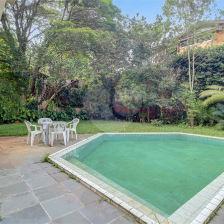 Casa à venda com 4 quartos, sendo 3 suítes, em Jardim Marajoara, São Paulo, SP