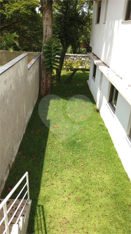 Casa à venda com 4 suítes no condomínio Estância Marambaia, Vinhedo - SP