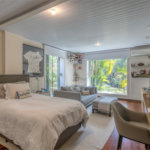 Casa à venda com 6 quartos, sendo 2 suítes, no condomínio Chácara Flora, São Paulo - SP