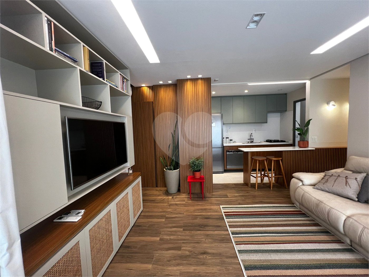 Apartamento à venda com 2 suítes em Indianópolis, São Paulo, SP