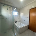 Casa à venda com 4 quartos, sendo 1 suíte,  no condomínio Lago da Boa Vista, Sorocaba - SP