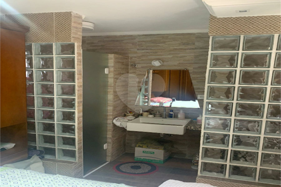 Sobrado à venda com 4 quartos em Santana, São Paulo, SP