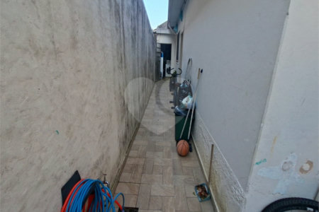 Casa Térrea à venda com 5 quartos, sendo 1 suíte, em Chora Menino, São Paulo, SP