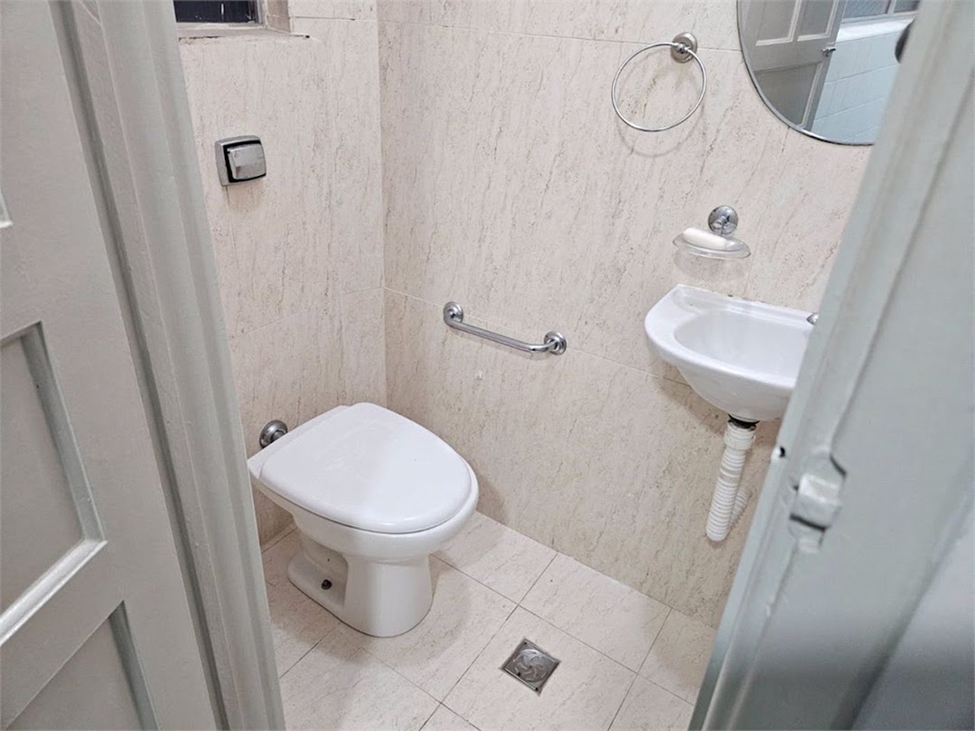 Apartamento com 3 dormitórios à venda, 98 m² por R$ 650.000,00 - Gonzaga - Santos/SP