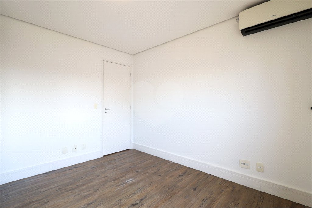 Apartamento à venda com 3 quartos, sendo 2 suítes, em Brooklin, São Paulo, SP