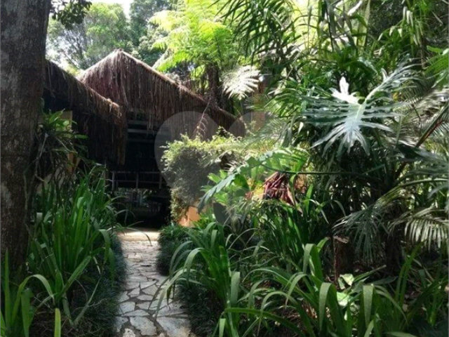 Chácara à venda com 4 quartos, sendo 3 suítes,  no Centro, Juquitiba, SP