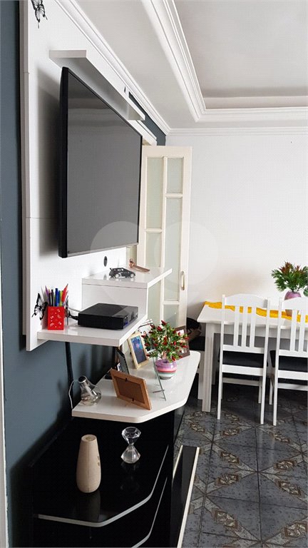 Apartamento à venda com 2 quartos em Vila Lavínia, Mogi das Cruzes, SP