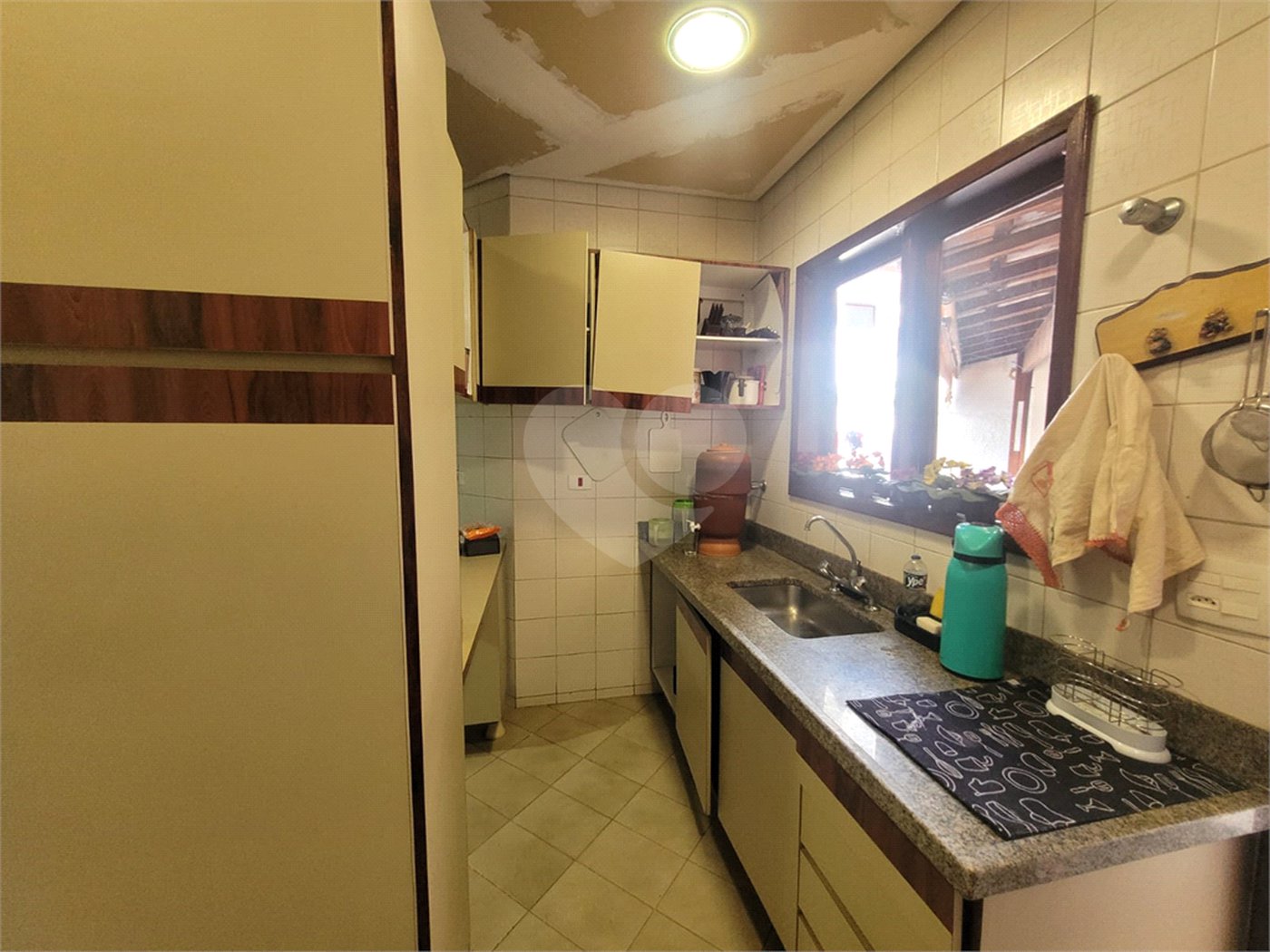 Casa à venda com 3 quartos, sendo 1 suíte, no condomínio Residencial Vila Verde, Sorocaba - SP