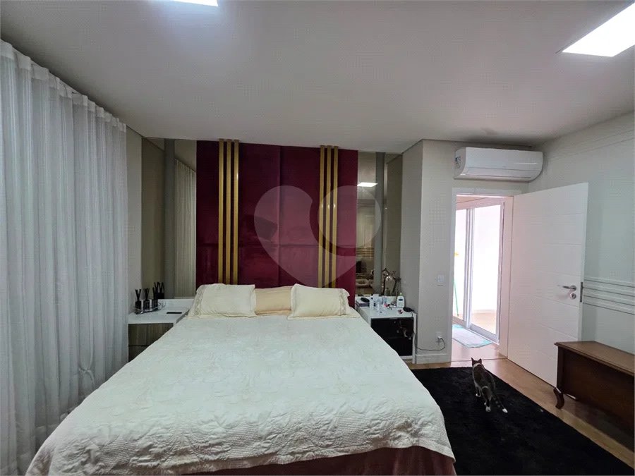 Casa à venda com 3 quartos, sendo 1 suíte,  no condomínio Santa Isabel I, Louveira - SP