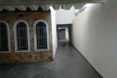 Sobrado à venda com 3 quartos, sendo 1 suíte, em Parque Ramos Freitas, São Paulo, SP