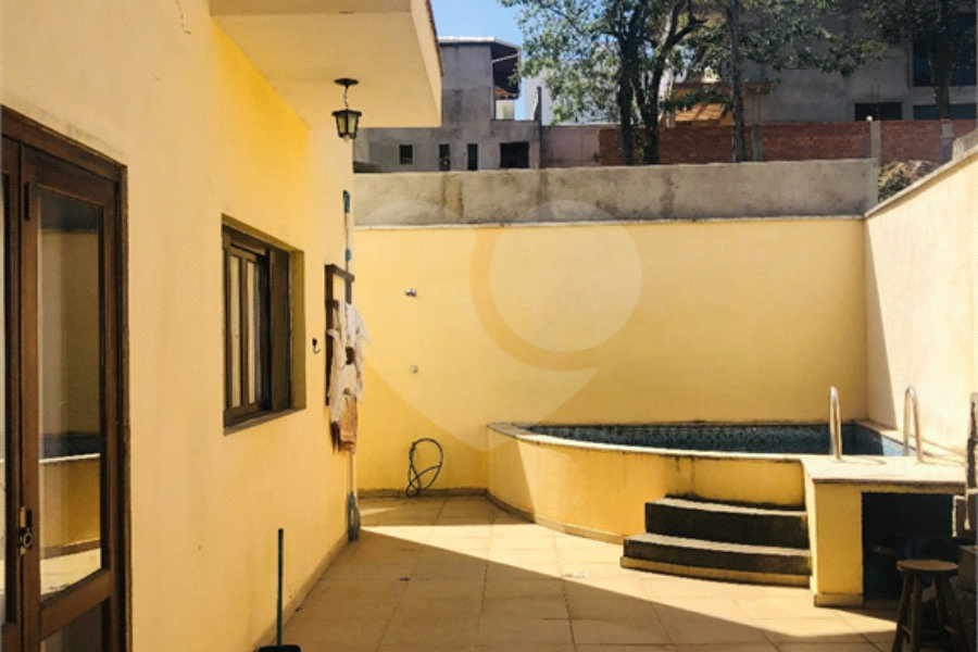 Sobrado à venda com 3 quartos, sendo 1 suíte, em Jardim Peri, São Paulo, SP