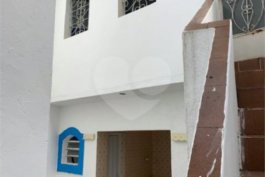 Sobrado à venda com 3 quartos, sendo 1 suíte, em Tremembé, São Paulo, SP