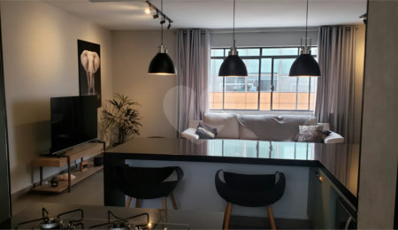 Apartamento à venda com 4 quartos, sendo 1 suíte,  em Jardim Paulista, São Paulo, SP