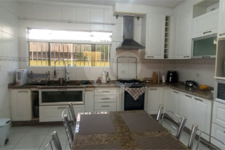 Sobrado à venda com 3 suítes em Vila Mazzei, São Paulo, SP