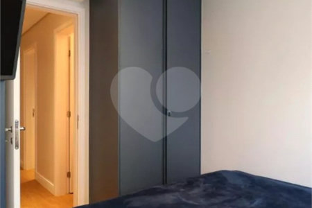 Apartamento à venda com 4 quartos, sendo 2 suítes,  em Vila Anastácio, São Paulo, SP