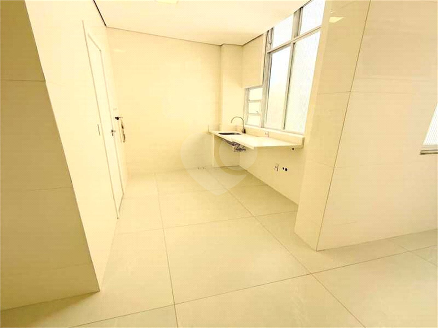 Apartamento à venda com 3 quartos, sendo 1 suíte, em Laranjeiras, Rio de Janeiro, RJ