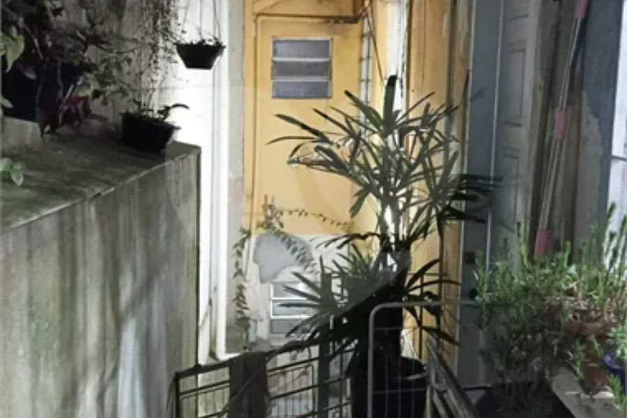 IMÓVEL COM SOBRADO + OUTRA CASA NO TERRENO, ÓTIMA PARA RENDA OU FAMÍLIA GRANDE
