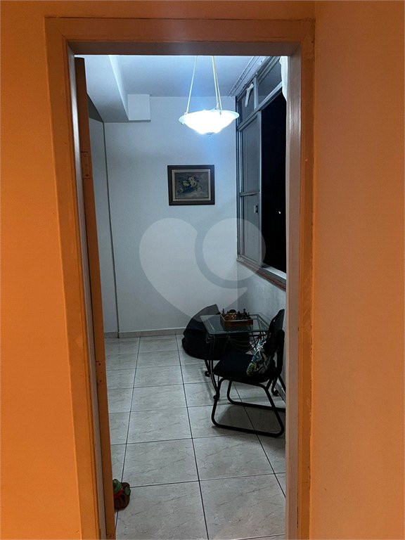 Apto à venda na V.Mariana/Aclimação - 110m2 - 3 Quartos/2 Banheiros - 800 m. metrô Paraíso.