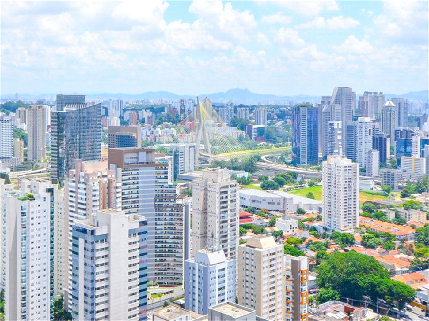 Apartamento à venda com 1 quarto em Jardim das Acácias, São Paulo, SP