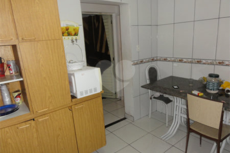 Casa à venda com 5 quartos, sendo 2 suítes, em Vila Medeiros, São Paulo, SP