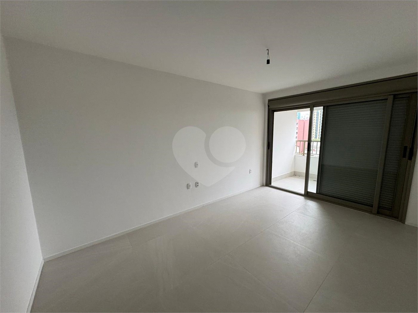 Apartamento à venda com 3 suítes em Moema, São Paulo, SP